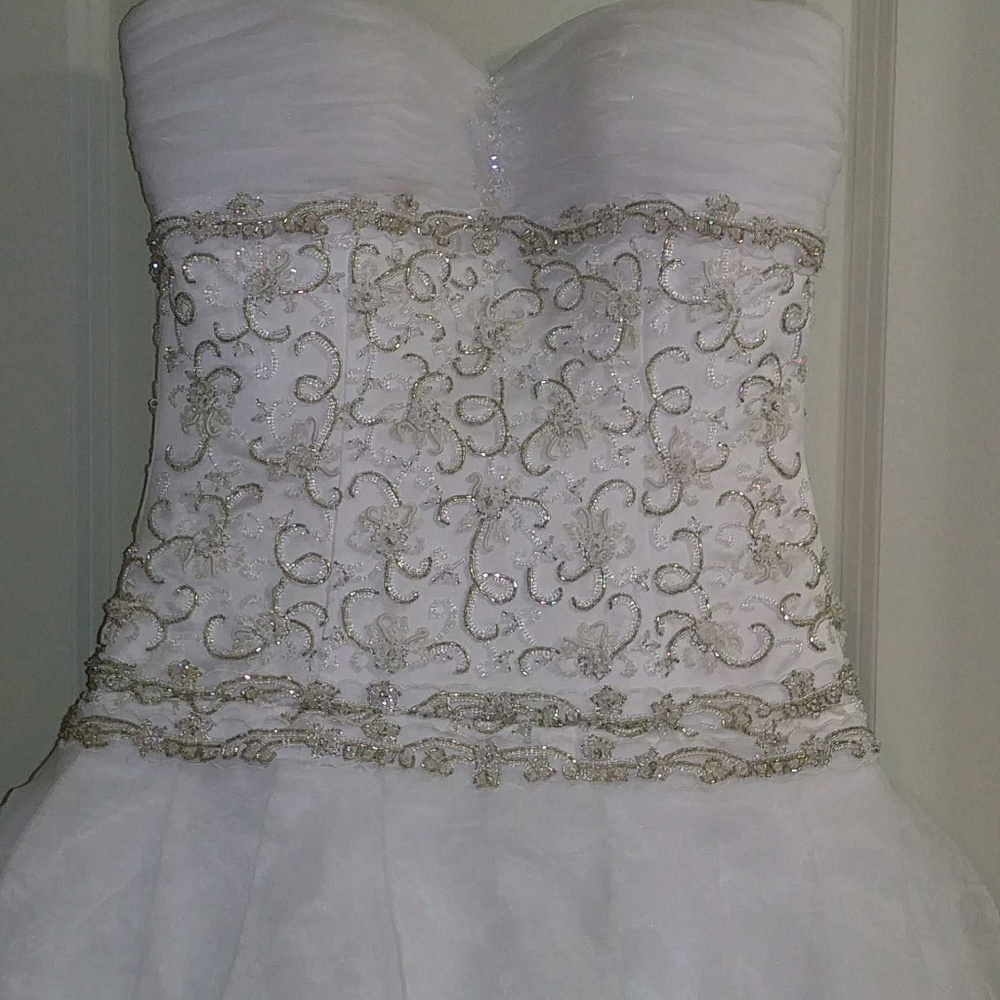 Dress - Picture 2 of 3